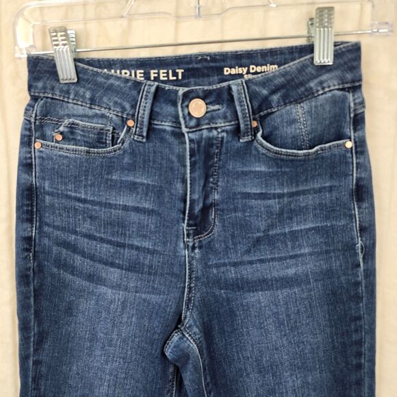 Laurie Felt Women's Blue Daisy Denim Crop Jeans Size 00P - Picture 2 of 13